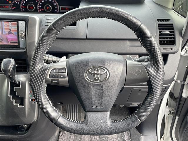 ヴォクシー ＺＳ　煌ＩＩＩ（7枚目）