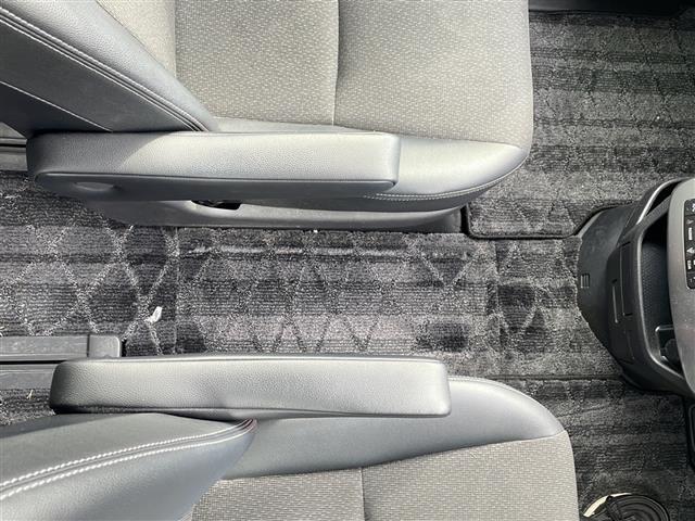 ヴォクシー ＺＳ　煌ＩＩＩ（16枚目）