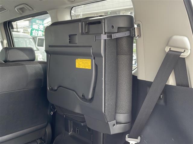 ヴォクシー ＺＳ　煌ＩＩＩ（22枚目）