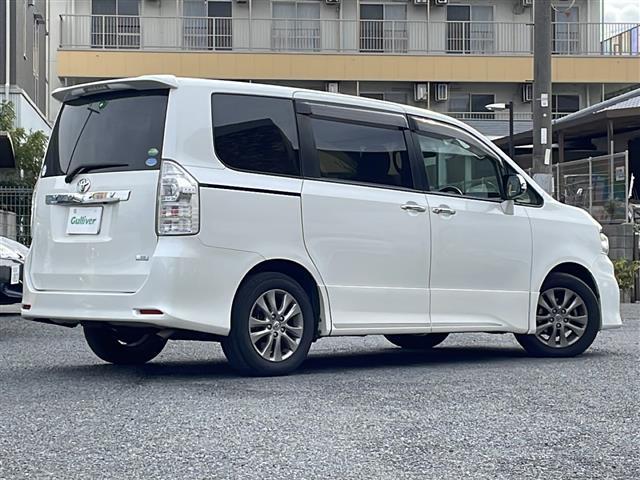 ヴォクシー ＺＳ　煌ＩＩＩ（29枚目）