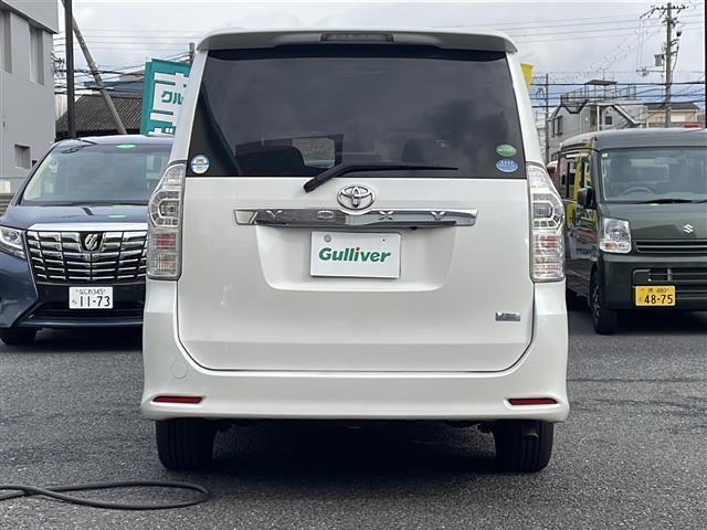 ヴォクシー ＺＳ　煌ＩＩＩ（30枚目）