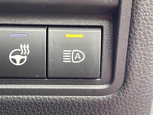 ＧＲヤリス ＲＳ　カーボン調ルーフ　運転席ＲＥＣＡＲＯ製シート　純正ディスプレイオーディオ　Ｂｌｕｅｔｏｏｔｈ接続　バックカメラ　ＥＴＣ　前席シートヒーター　ステアリングヒーター　パドルシフト　スペアキー１本（12枚目）