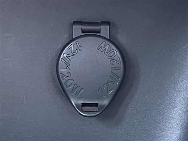 ヤリス Ｘ　Ｂパッケージ　純正ディスプレイオーディオ　Ｂｌｕｅｔｏｏｔｈ接続　バックカメラ　ステアリングスイッチ　オート電動格納ミラー　アップルカープレイ　スペアキー　保証書（5枚目）