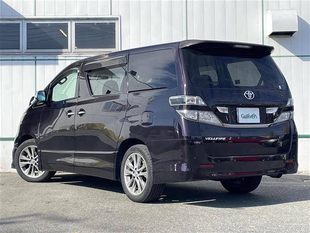 ヴェルファイア ２．４Ｚ　プラチナセレクションＩＩ　タイプゴールド（3枚目）