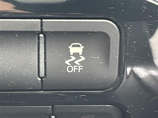 安心の全車保証付き！（※部分保証、国産車は納車後３ヶ月、輸入車は納車後１ヶ月の保証期間となります）。その他長期保証（有償）もご用意しております！※長期保証を付帯できる車両には条件がございます。