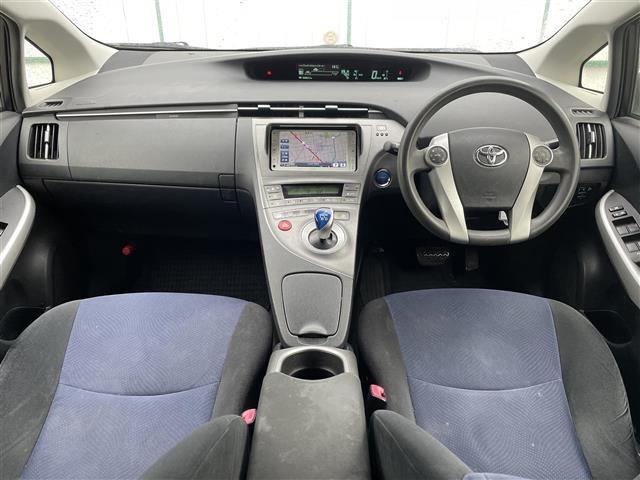 プリウス S(2枚目)