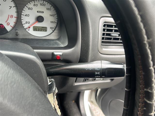 インプレッサ WRX STiバージョンVI 純正リアウィング ターボ車 5速ミッション 専用シート 社外ハードディスクナビ ETC 純正エアロ 純正16インチアルミホイール ブースト計 電圧計(8枚目)