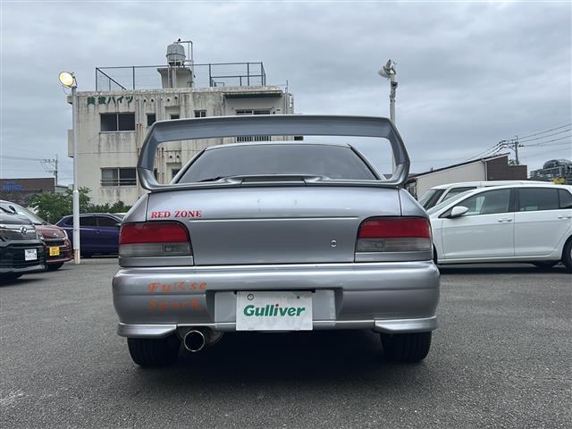 インプレッサ WRX STiバージョンVI 純正リアウィング ターボ車 5速ミッション 専用シート 社外ハードディスクナビ ETC 純正エアロ 純正16インチアルミホイール ブースト計 電圧計(9枚目)