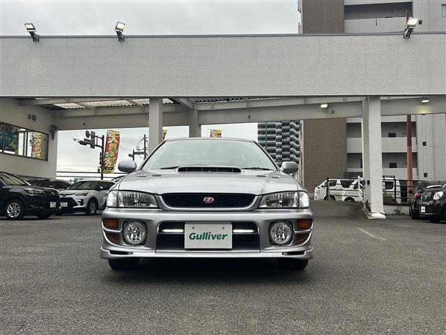 インプレッサ WRX STiバージョンVI 純正リアウィング ターボ車 5速ミッション 専用シート 社外ハードディスクナビ ETC 純正エアロ 純正16インチアルミホイール ブースト計 電圧計(14枚目)