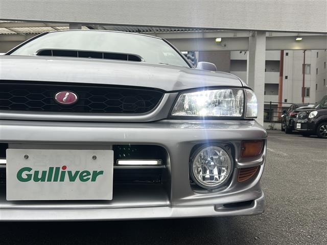インプレッサ WRX STiバージョンVI 純正リアウィング ターボ車 5速ミッション 専用シート 社外ハードディスクナビ ETC 純正エアロ 純正16インチアルミホイール ブースト計 電圧計(16枚目)