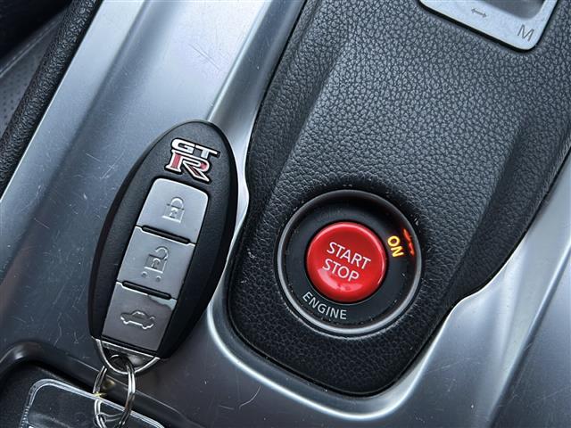 GT-R プレミアムエディション 純正HDDナビ BOSEサウンドシステム 4WD ETC アルミホイール パワーシート シートヒーター イモビライザー カーテンエアバッグ クルーズコントロール(17枚目)