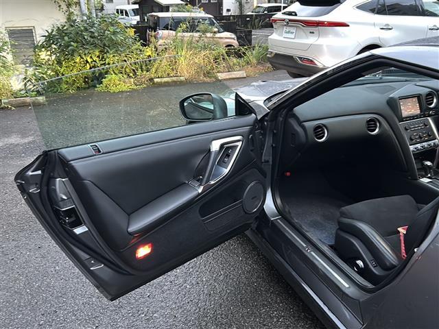 GT-R プレミアムエディション 純正HDDナビ BOSEサウンドシステム 4WD ETC アルミホイール パワーシート シートヒーター イモビライザー カーテンエアバッグ クルーズコントロール(22枚目)