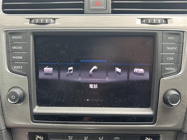 ゴルフ ＴＳＩコンフォートライン　Ｂｌｕｅｔｏｏｔｈ　バックカメラ　ＡＵＸ　ＡＢＳ　オートライト　ブラインドスポットモニター　純正アルミホイール　プッシュスタート　純正フロアマット　横滑り防止装置　レーンキープアシスト　ＳＤナビ（22枚目）