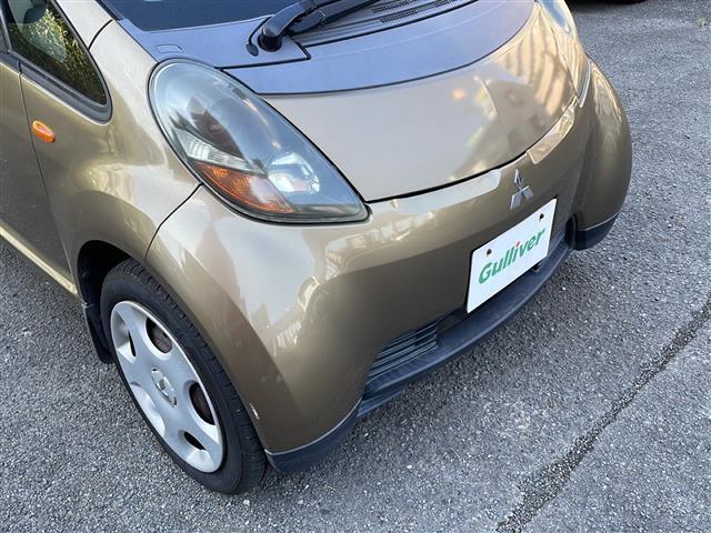 アイ Ｍ　ドアバイザー電動格納ミラーＣＤチェンジャー純正フロアマットパワーウィンドウパワーステアリングリモコンキー（10枚目）