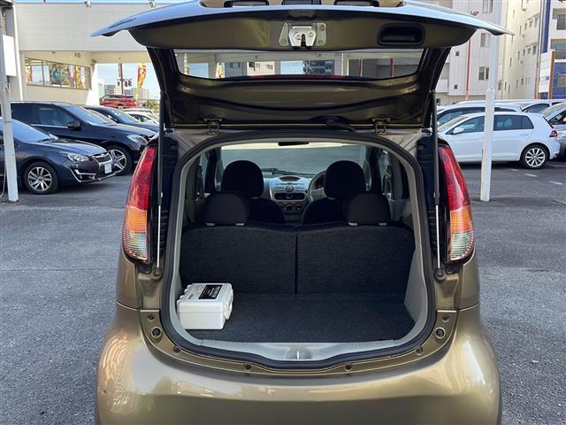 アイ Ｍ　ドアバイザー電動格納ミラーＣＤチェンジャー純正フロアマットパワーウィンドウパワーステアリングリモコンキー（19枚目）