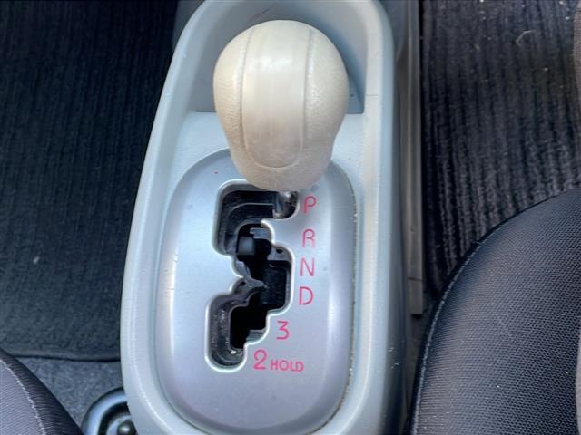 アイ Ｍ　ドアバイザー電動格納ミラーＣＤチェンジャー純正フロアマットパワーウィンドウパワーステアリングリモコンキー（27枚目）