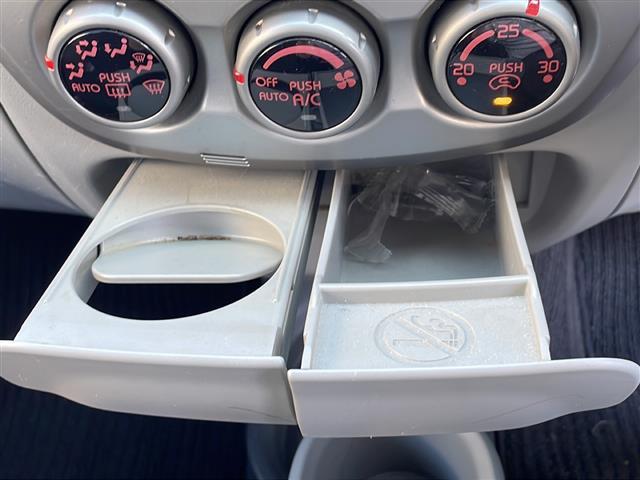 アイ Ｍ　ドアバイザー電動格納ミラーＣＤチェンジャー純正フロアマットパワーウィンドウパワーステアリングリモコンキー（30枚目）