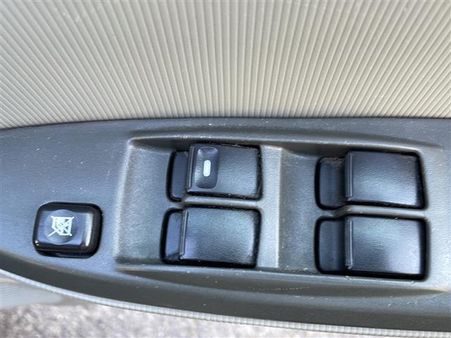 アイ Ｍ　ドアバイザー電動格納ミラーＣＤチェンジャー純正フロアマットパワーウィンドウパワーステアリングリモコンキー（32枚目）