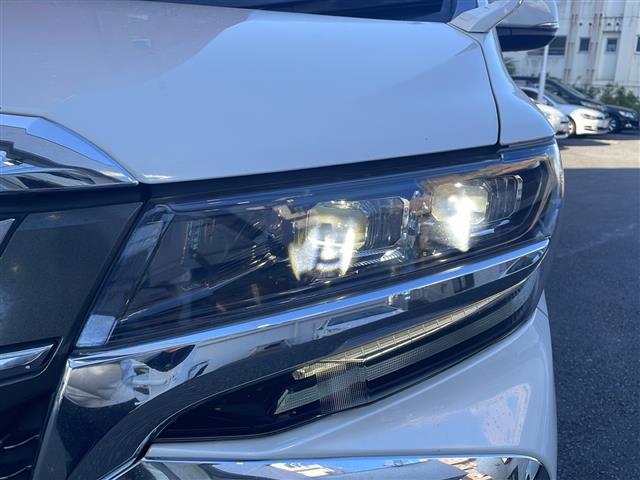 アルファード ２．５Ｓ　ディスプレイオーディオ　ＥＴＣ　前方ドラレコ　ＵＳＢ入力端子　後席モニター　バックカメラ　Ｂｌｕｅｔｏｏｔｈ　両側パワースライドドア　フルセグＴＶ　３列シート　ＬＥＤライト　オートライト（13枚目）