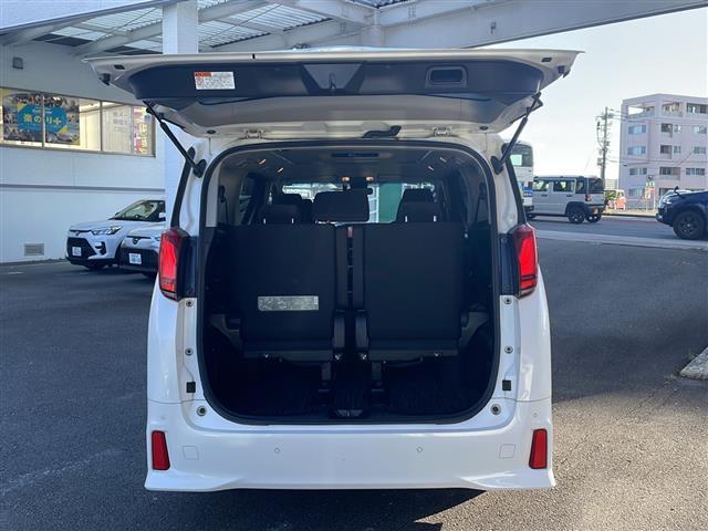 アルファード ２．５Ｓ　ディスプレイオーディオ　ＥＴＣ　前方ドラレコ　ＵＳＢ入力端子　後席モニター　バックカメラ　Ｂｌｕｅｔｏｏｔｈ　両側パワースライドドア　フルセグＴＶ　３列シート　ＬＥＤライト　オートライト（16枚目）