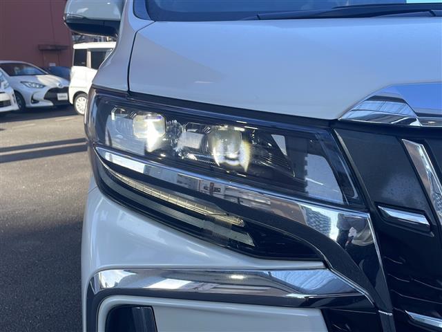 アルファード ２．５Ｓ　ディスプレイオーディオ　ＥＴＣ　前方ドラレコ　ＵＳＢ入力端子　後席モニター　バックカメラ　Ｂｌｕｅｔｏｏｔｈ　両側パワースライドドア　フルセグＴＶ　３列シート　ＬＥＤライト　オートライト（25枚目）