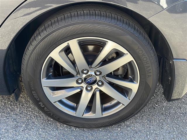 インプレッサＧ４ ２．０ｉアイサイト　プラウドエディション　社外ＳＤナビ　フルセグテレビ　Ｂｌｕｅｔｏｏｔｈ　アイドリングストップ　クルーズコントロール　ＥＴＣ　純正アルミホイール　純正フロアマット　パワーシート　ドライブレコーダー　オートライト（15枚目）