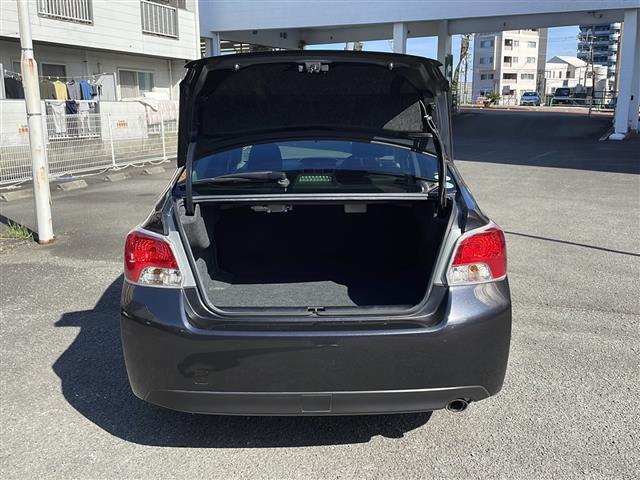 インプレッサＧ４ ２．０ｉアイサイト　プラウドエディション　社外ＳＤナビ　フルセグテレビ　Ｂｌｕｅｔｏｏｔｈ　アイドリングストップ　クルーズコントロール　ＥＴＣ　純正アルミホイール　純正フロアマット　パワーシート　ドライブレコーダー　オートライト（16枚目）