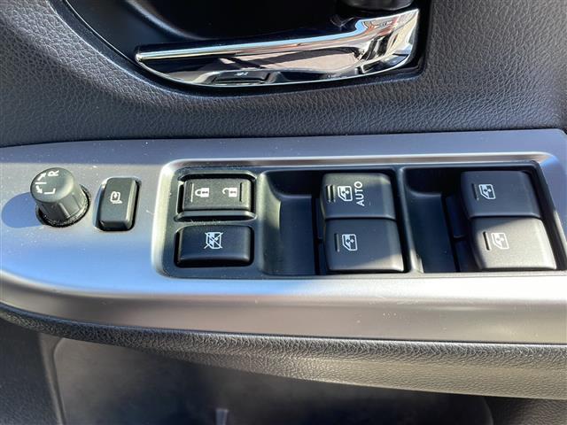 インプレッサＧ４ ２．０ｉアイサイト　プラウドエディション　社外ＳＤナビ　フルセグテレビ　Ｂｌｕｅｔｏｏｔｈ　アイドリングストップ　クルーズコントロール　ＥＴＣ　純正アルミホイール　純正フロアマット　パワーシート　ドライブレコーダー　オートライト（27枚目）