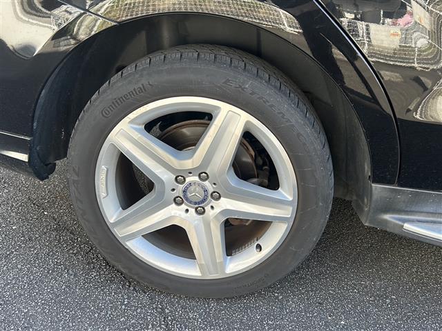 Ｍクラス ＭＬ３５０　ブルーテック　４マチック　メモリナビ　全方位カメラ　ＢＳＭ　サンルーフ　ＥＴＣ　全席シートヒーター　パワーシート（ＤＮ席）　ダウンヒルアシストコントロール　車高調整オフロードモード　ルーフレール　オートライト　電動リアゲート（20枚目）