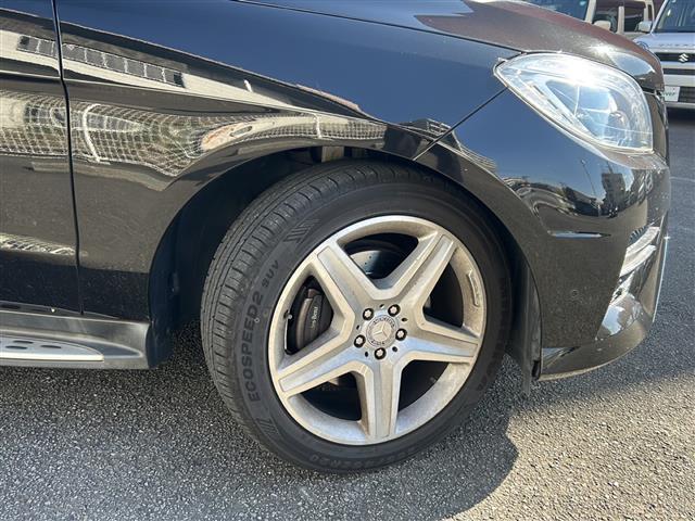 Ｍクラス ＭＬ３５０　ブルーテック　４マチック　メモリナビ　全方位カメラ　ＢＳＭ　サンルーフ　ＥＴＣ　全席シートヒーター　パワーシート（ＤＮ席）　ダウンヒルアシストコントロール　車高調整オフロードモード　ルーフレール　オートライト　電動リアゲート（21枚目）