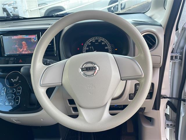 デイズルークス Ｘ　社外ＳＤナビ　ワンセグテレビ　バックカメラ　全方位カメラ　Ｂｌｕｅｔｏｏｔｈ　ＵＳＢ入力端子　ＡＵＸ　片側パワースライドドア　社外フロアマット　ドアバイザー　スマートキー　プッシュスタート（20枚目）