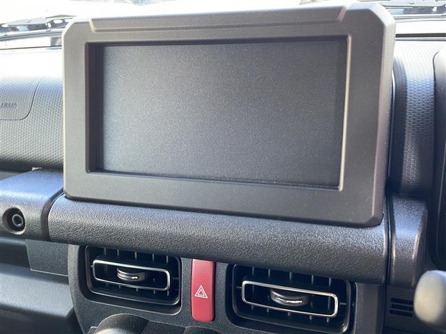 ジムニーノマド ＦＣ　ワンオーナー　アイドリングストップ　クルーズコントロール　ドアバイザー　プッシュスタート　４ＷＤ　純正フロアマット　シートヒーター　背面スペアタイヤ　純正アルミホイール　カーテンエアバッグ（3枚目）