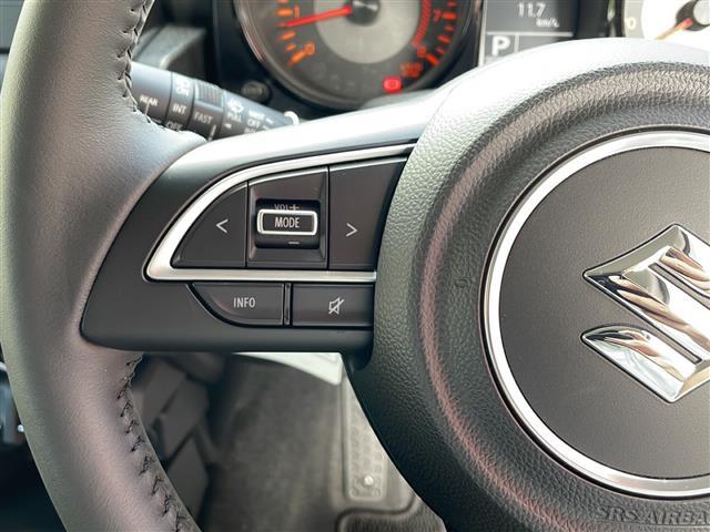 ジムニーノマド ＦＣ　ワンオーナー　アイドリングストップ　クルーズコントロール　ドアバイザー　プッシュスタート　４ＷＤ　純正フロアマット　シートヒーター　背面スペアタイヤ　純正アルミホイール　カーテンエアバッグ（13枚目）