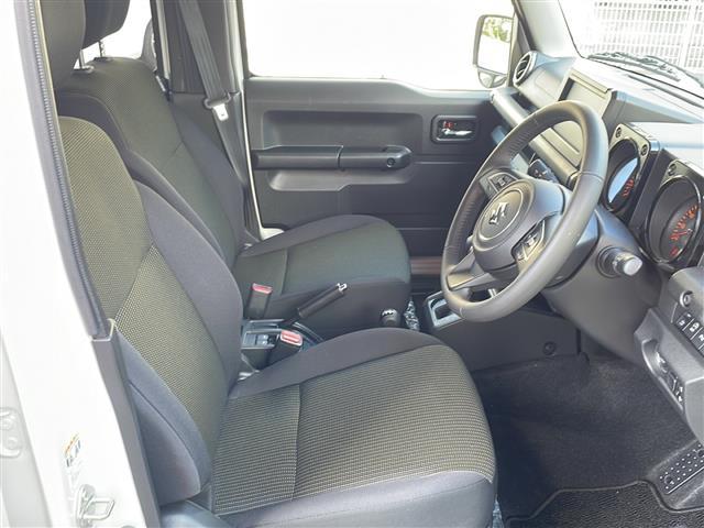 ジムニーノマド ＦＣ　ワンオーナー　アイドリングストップ　クルーズコントロール　ドアバイザー　プッシュスタート　４ＷＤ　純正フロアマット　シートヒーター　背面スペアタイヤ　純正アルミホイール　カーテンエアバッグ（23枚目）