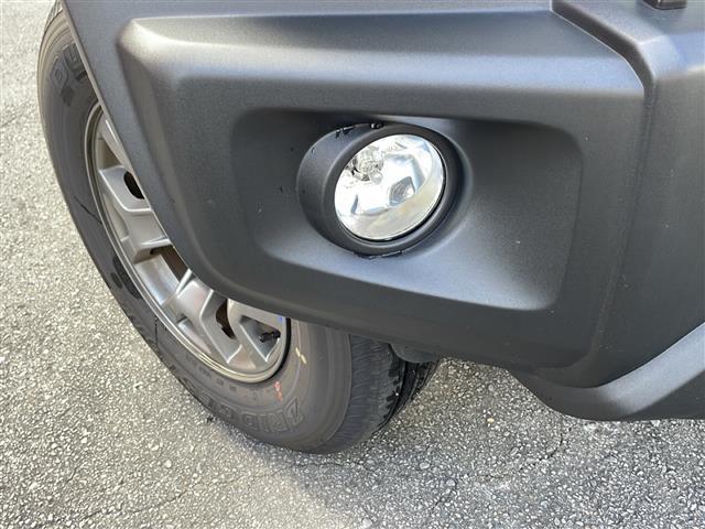 ジムニーノマド ＦＣ　ワンオーナー　アイドリングストップ　クルーズコントロール　ドアバイザー　プッシュスタート　４ＷＤ　純正フロアマット　シートヒーター　背面スペアタイヤ　純正アルミホイール　カーテンエアバッグ（27枚目）