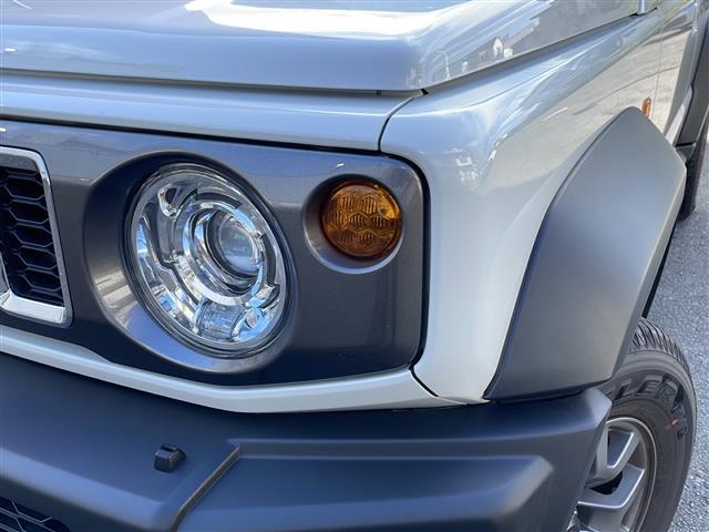 ジムニーノマド ＦＣ　ワンオーナー　アイドリングストップ　クルーズコントロール　ドアバイザー　プッシュスタート　４ＷＤ　純正フロアマット　シートヒーター　背面スペアタイヤ　純正アルミホイール　カーテンエアバッグ（29枚目）