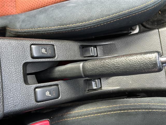 コペン アルティメットエディション　オープンカー　社外オーディオ　Ｂｌｕｅｔｏｏｔｈ　ＣＤチェンジャー　社外アルミホイール　シートヒーター　純正フロアマット　ＥＴＣ　パワーステアリング　パワーウィンドウ　ＬＥＤヘッドライト（21枚目）