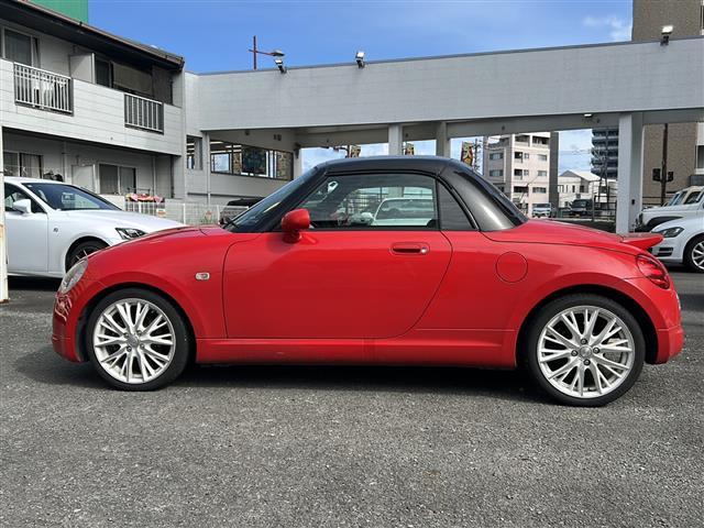 コペン アルティメットエディション　オープンカー　社外オーディオ　Ｂｌｕｅｔｏｏｔｈ　ＣＤチェンジャー　社外アルミホイール　シートヒーター　純正フロアマット　ＥＴＣ　パワーステアリング　パワーウィンドウ　ＬＥＤヘッドライト（30枚目）