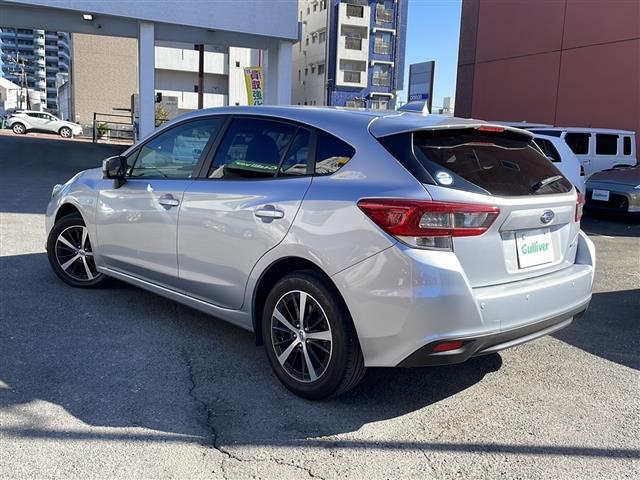 インプレッサスポーツ 1.6i-Lアイサイト リモコンキー USB入力端子 CDチェンジャー オートライト パワーステアリング パワーウィンドウ 純正アルミホイール 純正フロアマット レーダークルーズコントロール コーナーセンサー(5枚目)