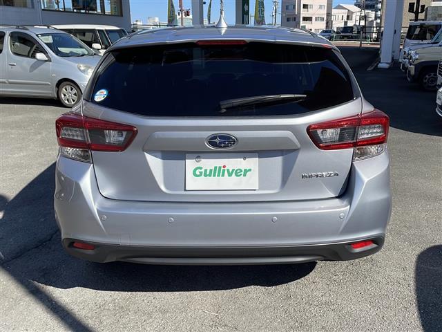 インプレッサスポーツ 1.6i-Lアイサイト リモコンキー USB入力端子 CDチェンジャー オートライト パワーステアリング パワーウィンドウ 純正アルミホイール 純正フロアマット レーダークルーズコントロール コーナーセンサー(7枚目)