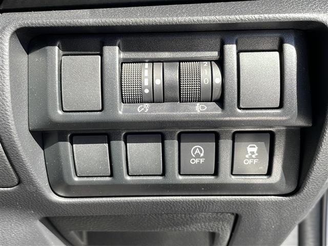 インプレッサスポーツ 1.6i-Lアイサイト リモコンキー USB入力端子 CDチェンジャー オートライト パワーステアリング パワーウィンドウ 純正アルミホイール 純正フロアマット レーダークルーズコントロール コーナーセンサー(32枚目)