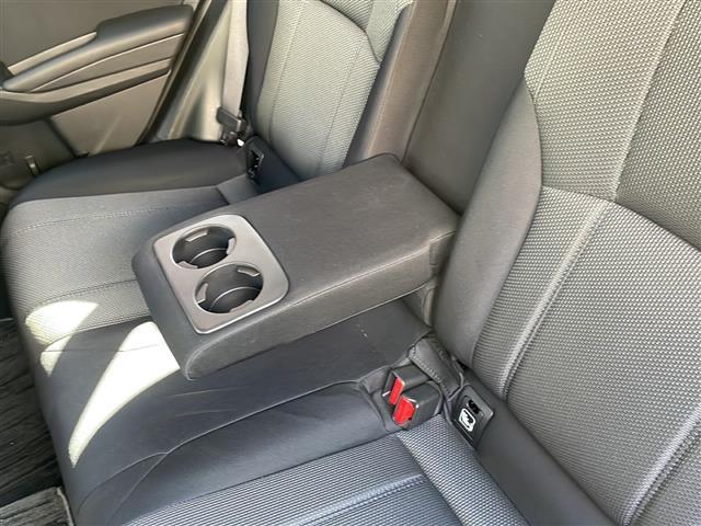 インプレッサスポーツ 1.6i-Lアイサイト リモコンキー USB入力端子 CDチェンジャー オートライト パワーステアリング パワーウィンドウ 純正アルミホイール 純正フロアマット レーダークルーズコントロール コーナーセンサー(41枚目)