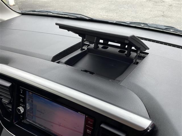 デイズルークス ハイウェイスター X Vセレクション 社外ナビ 前方ドライブレコーダー Bluetooth 全方位カメラ フルセグTV CD/DVDチェンジャー 両側パワースライドドア 電動格納ミラー LEDライト オートライト ベンチシート(12枚目)