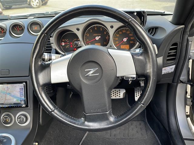 フェアレディZ バージョンT SDナビ フルセグテレビ Bluetooth CDチェンジャー DVD再生可 ETC LEDヘッドライト パワーステアリング パワーウィンドウ シートヒーター パワーシート TCS マフラーRosso(5枚目)