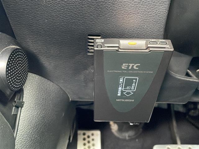 フェアレディZ バージョンT SDナビ フルセグテレビ Bluetooth CDチェンジャー DVD再生可 ETC LEDヘッドライト パワーステアリング パワーウィンドウ シートヒーター パワーシート TCS マフラーRosso(11枚目)