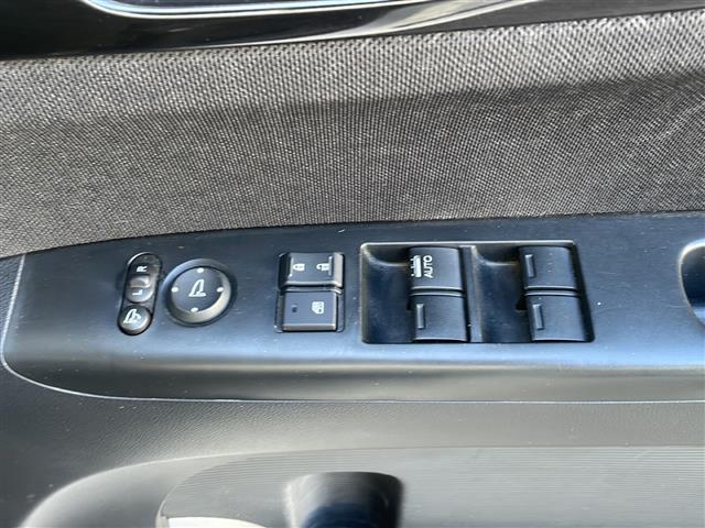 N-BOXカスタム G・Lパッケージ ETC 片側パワースライドドア バックカメラ 前席ベンチシート 後席チップアップシート CD再生 ワンセグ ナビ 純正フロアマット 純正アルミホイール14インチ オートエアコン USB入力端子(13枚目)