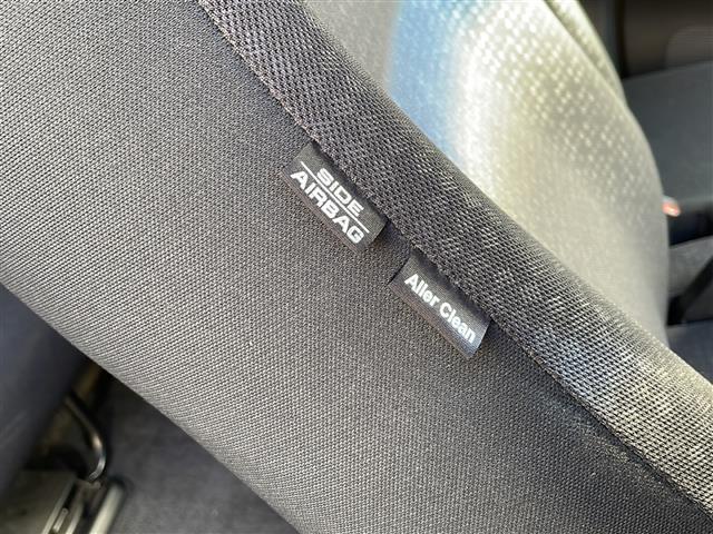 N-BOXカスタム G・Lパッケージ ETC 片側パワースライドドア バックカメラ 前席ベンチシート 後席チップアップシート CD再生 ワンセグ ナビ 純正フロアマット 純正アルミホイール14インチ オートエアコン USB入力端子(17枚目)