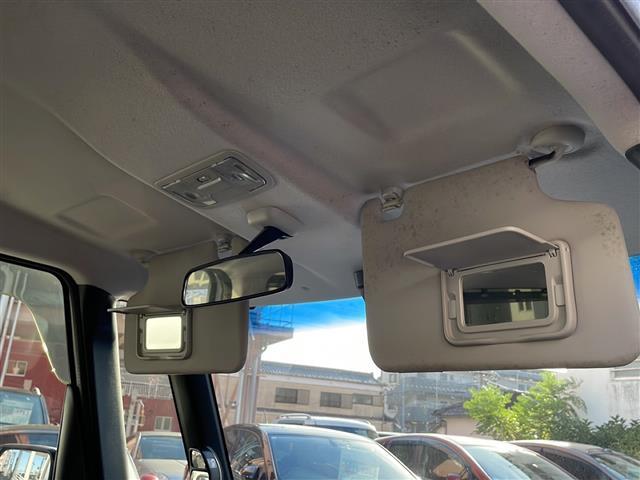 N-BOXカスタム G・Lパッケージ ETC 片側パワースライドドア バックカメラ 前席ベンチシート 後席チップアップシート CD再生 ワンセグ ナビ 純正フロアマット 純正アルミホイール14インチ オートエアコン USB入力端子(19枚目)