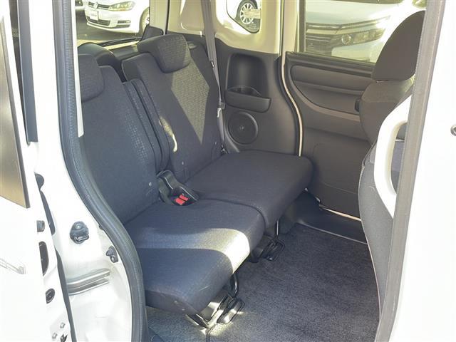 N-BOXカスタム G・Lパッケージ ETC 片側パワースライドドア バックカメラ 前席ベンチシート 後席チップアップシート CD再生 ワンセグ ナビ 純正フロアマット 純正アルミホイール14インチ オートエアコン USB入力端子(22枚目)