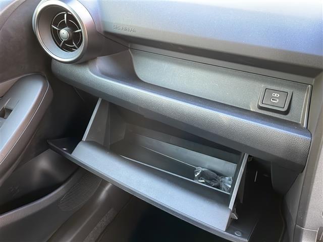 GRヤリス RZ ハイパフォーマンス Bluetooth接続 ディスプレイオーディオ ETC バックカメラ ドライブレコーダー 純正フロアマット 純正アルミホイール クルーズコントロール ハンドルヒーター BSM(9枚目)